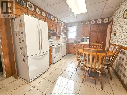 25 Wilson Avenue, Chatham, ON - Indoor