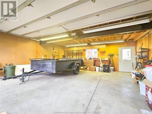 25 Wilson Avenue, Chatham, ON - Indoor Photo Showing Garage