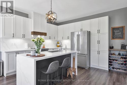 123 Hartley Avenue, Brant, ON - Indoor Photo Showing Kitchen With Upgraded Kitchen