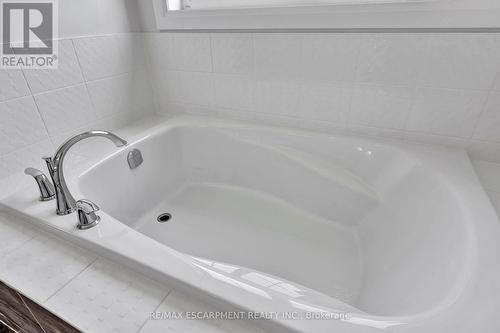 123 Hartley Avenue, Brant, ON - Indoor Photo Showing Bathroom