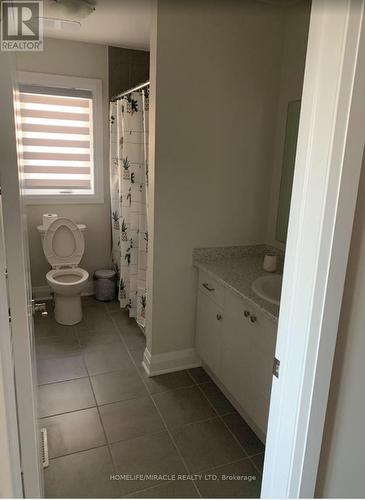 10 Sportsman Hill Street, Kitchener, ON - Indoor Photo Showing Bathroom