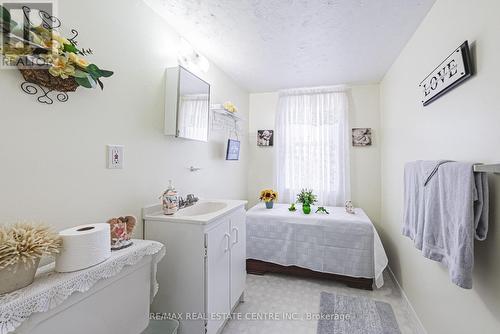 193 Campbell Avenue, Hamilton, ON - Indoor Photo Showing Laundry Room