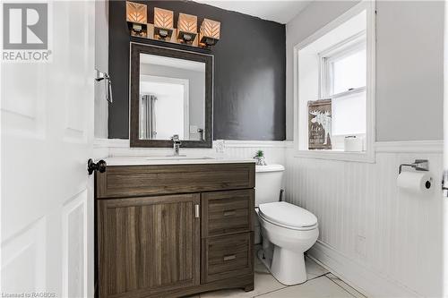 170 Durham Road A, Grey Highlands, ON - Indoor Photo Showing Bathroom