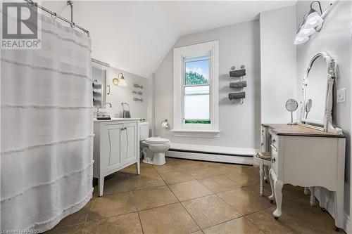 170 Durham Road A, Grey Highlands, ON - Indoor Photo Showing Bathroom