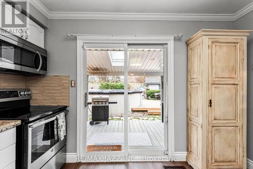 23 Pilkington Crescent, Whitby (Pringle Creek), ON - Indoor Photo Showing Kitchen