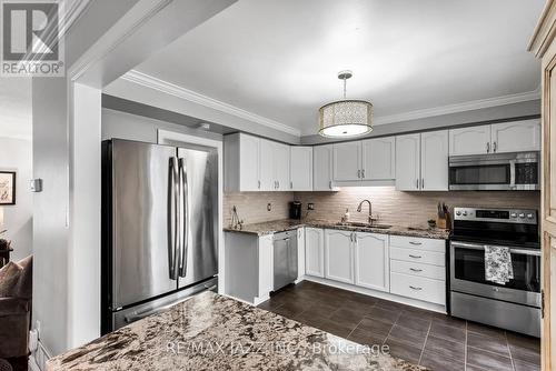 23 Pilkington Crescent, Whitby (Pringle Creek), ON - Indoor Photo Showing Kitchen