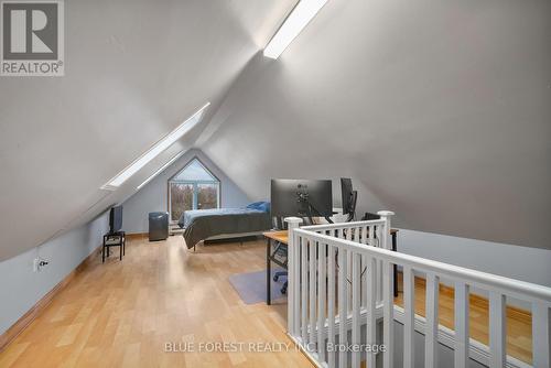 246 Grey Street, London, ON - Indoor Photo Showing Bedroom