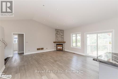 Lot 19 Voyageur Drive, Tiny, ON - Indoor Photo Showing Living Room