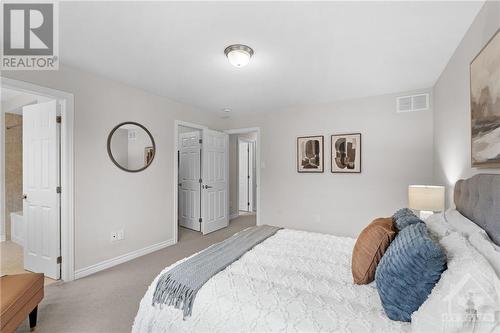 211 Merak Way, Ottawa, ON - Indoor Photo Showing Bedroom