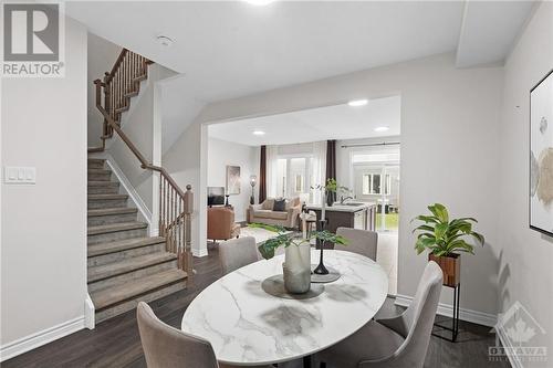 211 Merak Way, Ottawa, ON - Indoor Photo Showing Dining Room