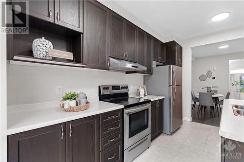 211 Merak Way, Ottawa, ON - Indoor Photo Showing Kitchen