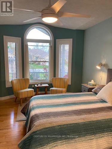 553 1St Street, Owen Sound, ON - Indoor Photo Showing Bedroom