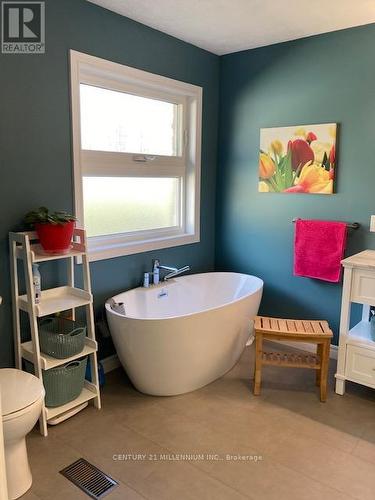 553 1St Street, Owen Sound, ON - Indoor Photo Showing Bathroom