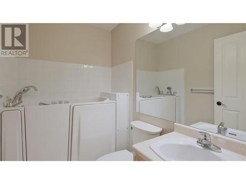 3850 Brown Road Unit# 210, West Kelowna, BC - Indoor