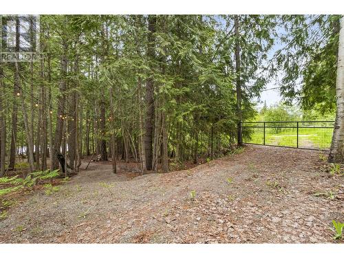 2885 White Lake Road, Sorrento, BC 