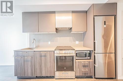 3304 - 251 Jarvis Street S, Toronto, ON - Indoor Photo Showing Kitchen