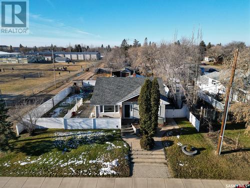 2215 5Th Avenue W, Prince Albert, SK - Outdoor