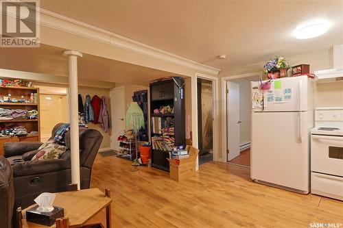 2215 5Th Avenue W, Prince Albert, SK - Indoor Photo Showing Kitchen