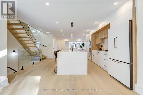 18 Haig Avenue, Toronto, ON - Indoor Photo Showing Kitchen