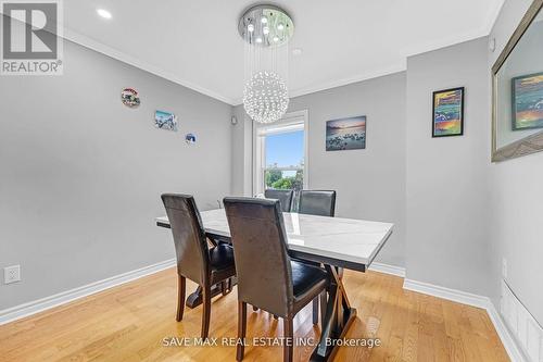 53 Smith Drive, Halton Hills, ON - Indoor Photo Showing Dining Room