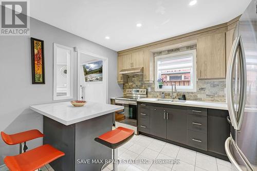 53 Smith Drive, Halton Hills, ON - Indoor Photo Showing Kitchen