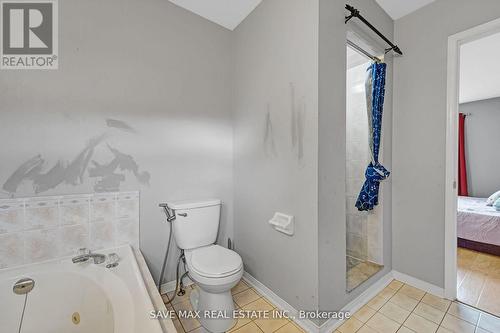 53 Smith Drive, Halton Hills, ON - Indoor Photo Showing Bathroom