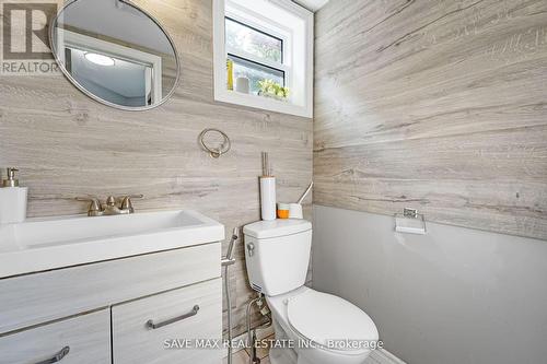 53 Smith Drive, Halton Hills, ON - Indoor Photo Showing Bathroom