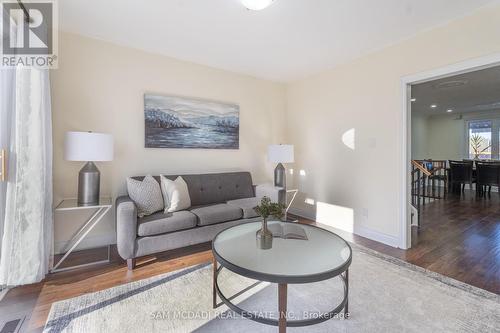 1328 Cawthra Road, Mississauga, ON - Indoor Photo Showing Living Room