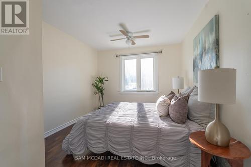 1328 Cawthra Road, Mississauga, ON - Indoor Photo Showing Bedroom