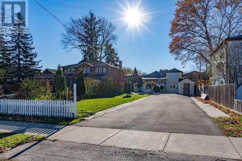 1328 Cawthra Road, Mississauga, ON - Outdoor