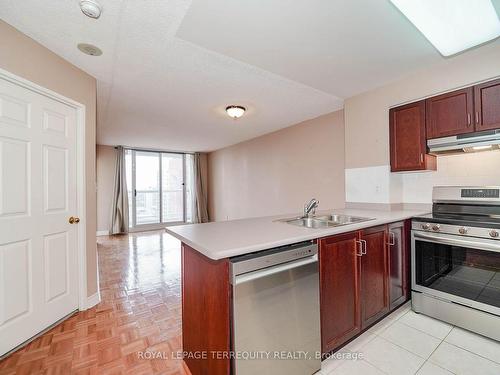 1708-43 Eglinton Ave E, Toronto, ON - Indoor Photo Showing Kitchen With Double Sink