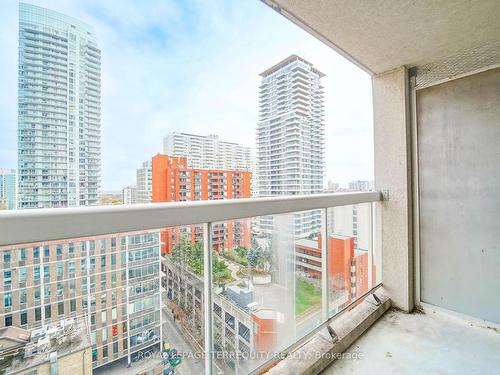 1708-43 Eglinton Ave E, Toronto, ON - Outdoor With Balcony