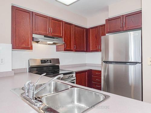 1708-43 Eglinton Ave E, Toronto, ON - Indoor Photo Showing Kitchen With Double Sink