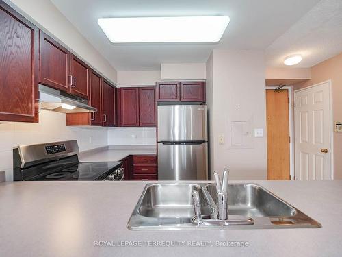 1708-43 Eglinton Ave E, Toronto, ON - Indoor Photo Showing Kitchen With Double Sink