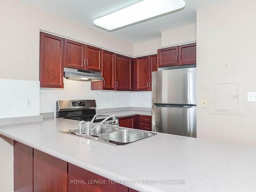 1708-43 Eglinton Ave E, Toronto, ON - Indoor Photo Showing Kitchen With Double Sink