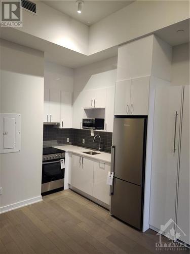 360 Deschatelets Avenue Unit#109, Ottawa, ON - Indoor Photo Showing Kitchen