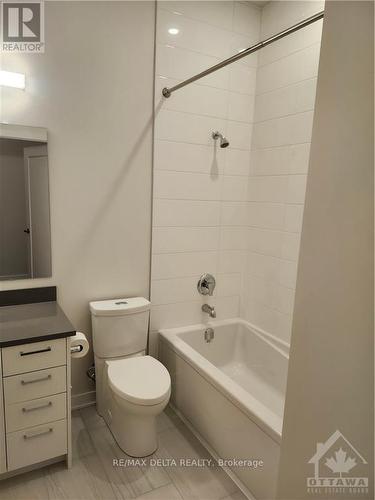 109 - 360 Deschatelets Avenue, Ottawa, ON - Indoor Photo Showing Bathroom