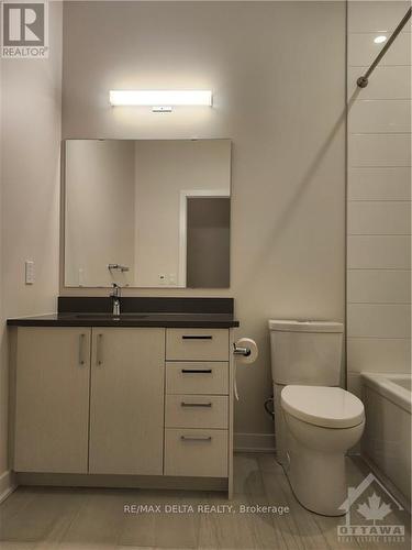 109 - 360 Deschatelets Avenue, Ottawa, ON - Indoor Photo Showing Bathroom