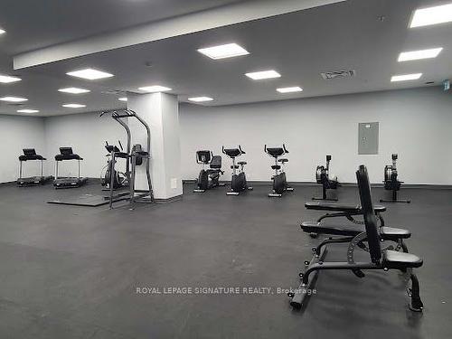 909-652 Princess St, Kingston, ON - Indoor Photo Showing Gym Room