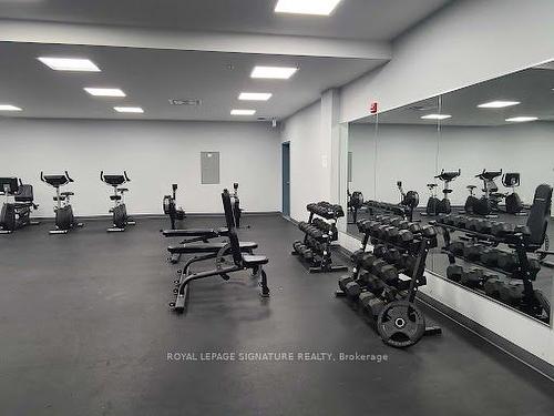 909-652 Princess St, Kingston, ON - Indoor Photo Showing Gym Room