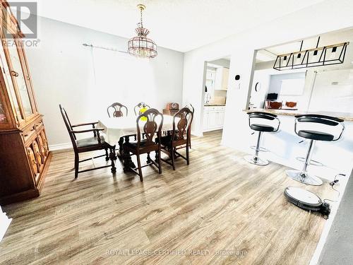 41 Winterfold Drive, Brampton, ON - Indoor Photo Showing Dining Room