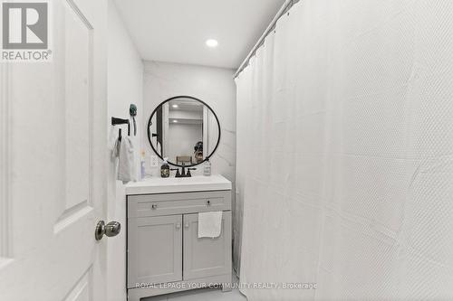 36 Pearl Avenue, Leamington, ON - Indoor Photo Showing Bathroom