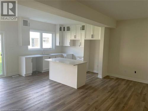 106 Jayla Lane, Smithville, ON - Indoor Photo Showing Kitchen