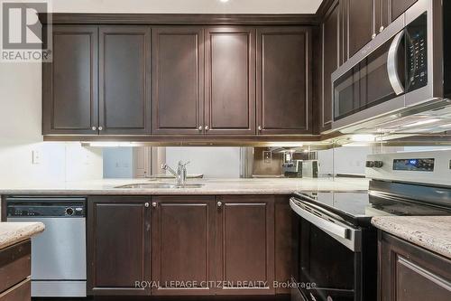 2304 - 21 Grand Magazine Street, Toronto, ON - Indoor Photo Showing Kitchen