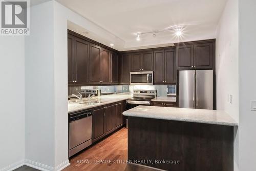 2304 - 21 Grand Magazine Street, Toronto, ON - Indoor Photo Showing Kitchen