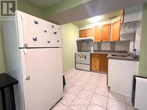 35 Aylesworth Avenue, Toronto, ON - Indoor Photo Showing Kitchen