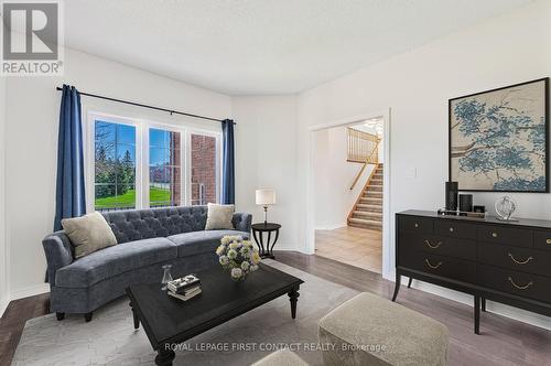 36 Batteaux Street, Barrie, ON - Indoor Photo Showing Living Room