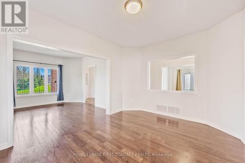 36 Batteaux Street, Barrie, ON - Indoor Photo Showing Other Room