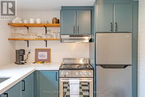 379 College Street, Cobourg, ON - Indoor Photo Showing Kitchen