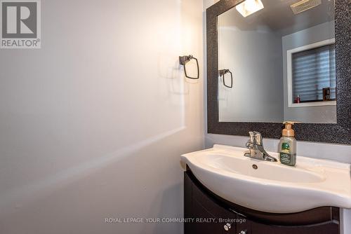 5 Pearl Drive, Orillia, ON - Indoor Photo Showing Bathroom